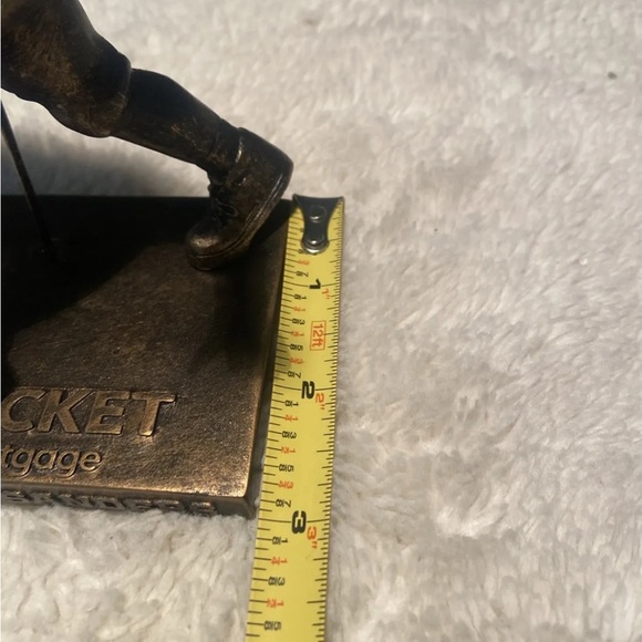 Barry Sanders Replica Statue NFL Football SGA 1-7-24 Detroit Lions - Picture 14 of 15